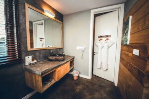 bathroom- Deluxe room